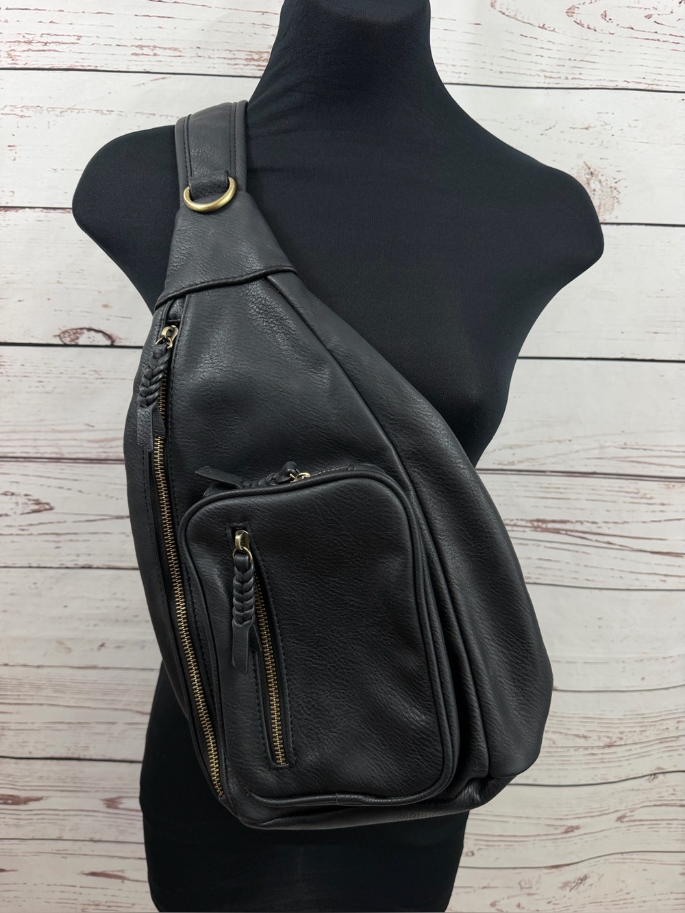 Antik Kraft Black Vegan Leather Crossbody Sling Bag